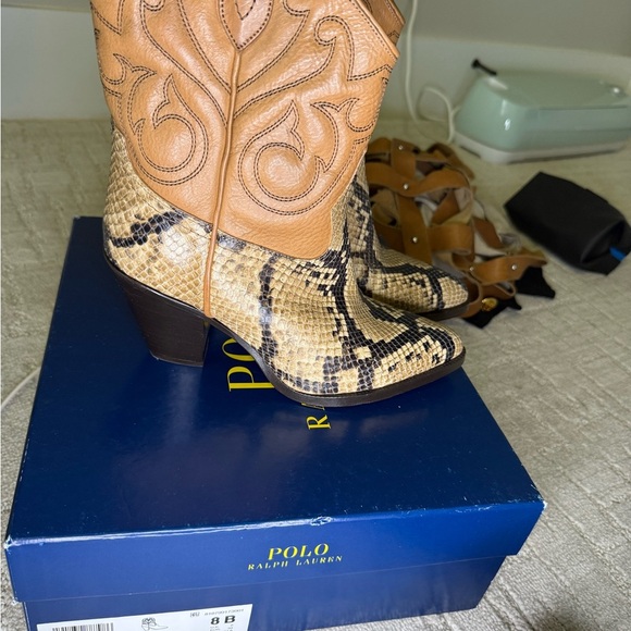 Ralph Lauren Snakeskin Tan Ankle Boots - Picture 4 of 9